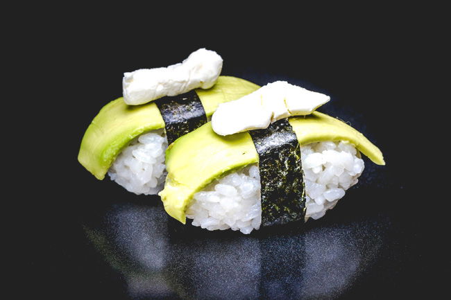 SUSHI AVOCAT CHEESE