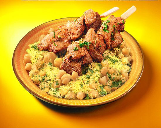 Couscous aux pois chiches brochette