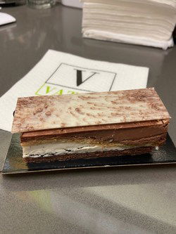 Image de NAPOLITAIN (crémeux vanille, crémeux chocolat, biscuit chocolat)